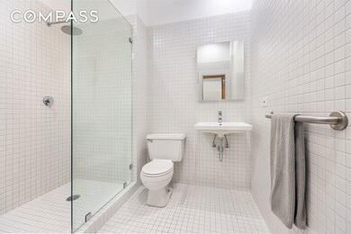 Glass Farmhouse unit 5F, New York, NY 10018 - photo 5