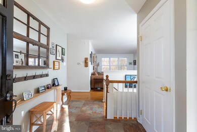 525 Whitingham Dr, Silver Spring, MD 20904 - photo 6