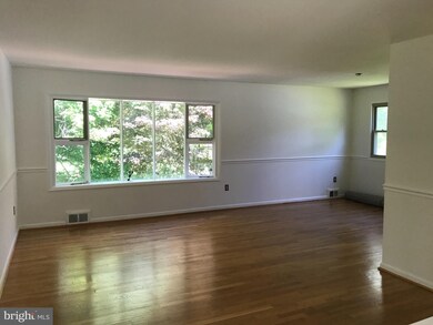 14204 Arctic Ave, Rockville, MD 20853 - photo 3