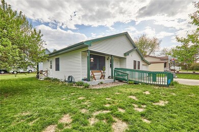 325 E Perkins St, Augusta, WI 54722 - photo 3