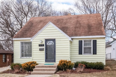 003-Front_View-5435244-medium