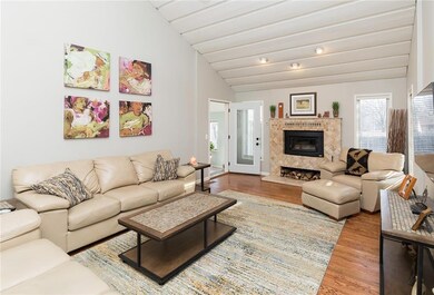 1725 NW 100th Place, Clive, IA 50325 - photo 4