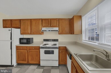 613 Barrington Ct, Palmyra, PA 17078 - photo 7