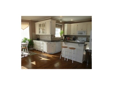 21707 W 100th Terrace, Lenexa, KS 66220 - photo 2