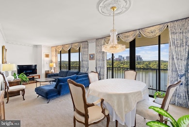 Watergate South unit 905, Washington, DC 20037 - photo 2