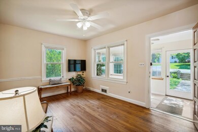 9414 Fairview Ave, Laurel, MD 20723 - photo 5