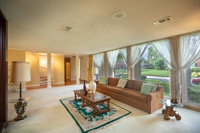 3249 Parkwood Dr, Houston, TX 77021 - photo 7