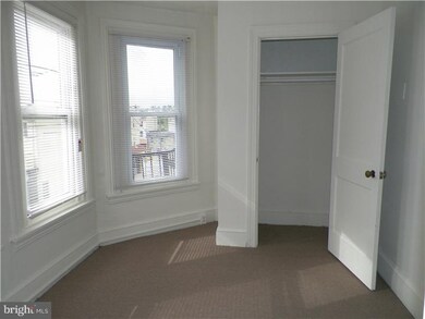 370 E Penn St, Norristown, PA 19401 - photo 4