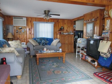 Living room 1