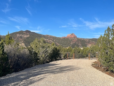 3842 S Canyon Cove unit 310, New Harmony, UT 84757 - photo 2