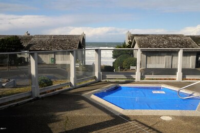 Hurley SeaRidge hot tub