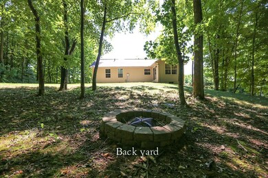 877 Royal Cir, Howard, OH 43028 - photo 2