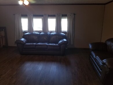 464 S High St, Roanoke, IN 46783 - photo 7