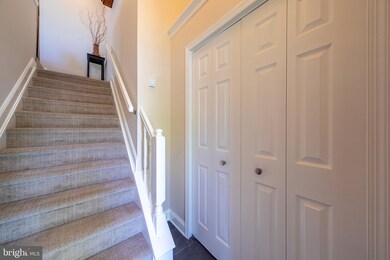 39 Powell Ct, Hightstown, NJ 08520 - photo 3