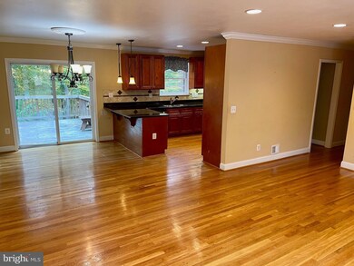 9903 Duncan St, Fairfax, VA 22031 - photo 2