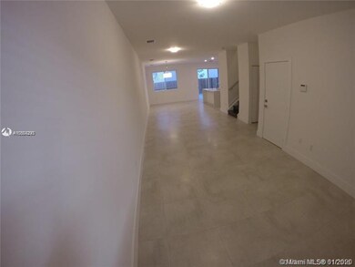 7133 NW 103rd Path unit 7133, Doral, FL 33178 - photo 4