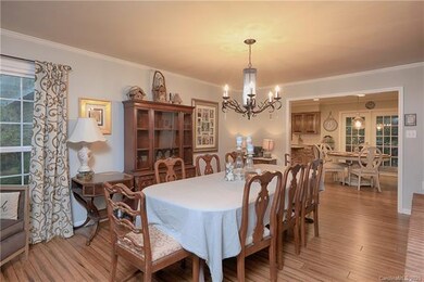 309 Brookmeade Dr, Statesville, NC 28625 - photo 6