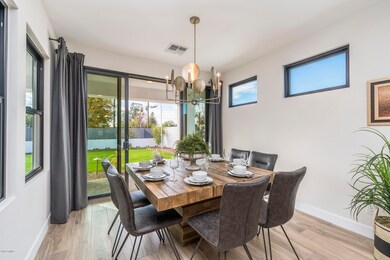 Dining Nook - model