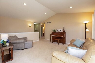 2018 Probst Ct SW, Cedar Rapids, IA 52404 - photo 2