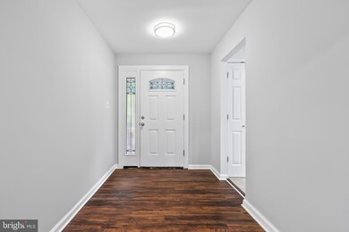 11591 Embers Ct, Reston, VA 20191 - photo 3