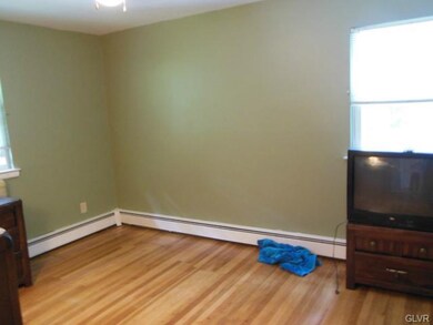 2475 S 6th St, Allentown, PA 18103 - photo 7