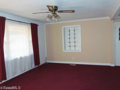 910 Fisher Cir, Asheboro, NC 27205 - photo 2