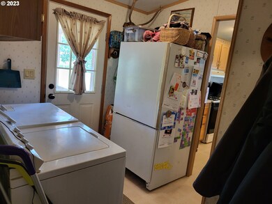 312 E Ave, Seneca, OR 97873 - photo 6