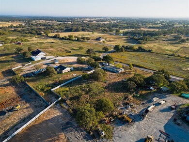 251 Rhoades Ln, Springtown, TX 76082 - photo 4