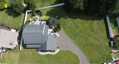 31 Longview Dr, Brookfield, CT 06804 - photo 2