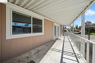 19690 N Highway 99 unit 162, Acampo, CA 95220 - photo 3