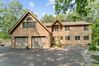 809 Overlook Ct, Lords Valley, PA 18428 - photo 2