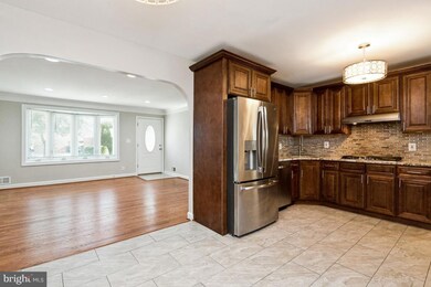 14016 Adkins Rd, Laurel, MD 20708 - photo 7