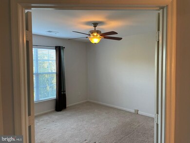 20468 Cool Fern Square, Ashburn, VA 20147 - photo 4