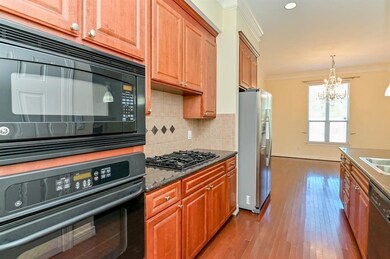 802 Garden Trace Ln, Houston, TX 77018 - photo 5