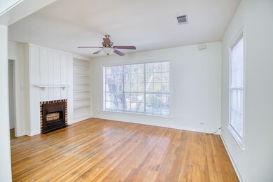 1917 Fairview St, Houston, TX 77019 - photo 4