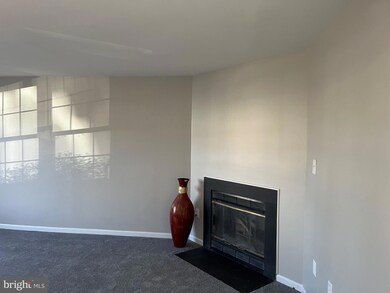 3620 Mcdowell Ct, Dumfries, VA 22026 - photo 4