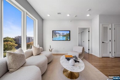 37 Farrand St unit 402, Bloomfield, NJ 07003 - photo 6