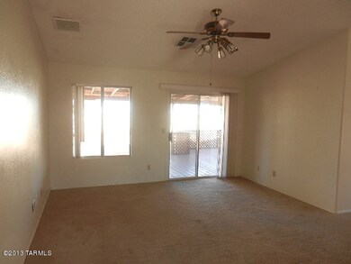 Living room 2of3