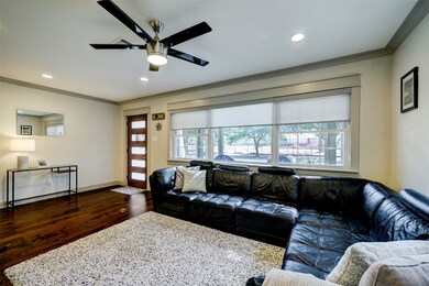 4315 Piney Woods Dr, Houston, TX 77018 - photo 5