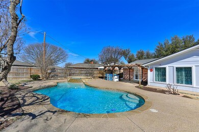 2007 College St, Gainesville, TX 76240 - photo 3