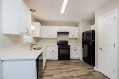 022-photo-kitchen-12747963