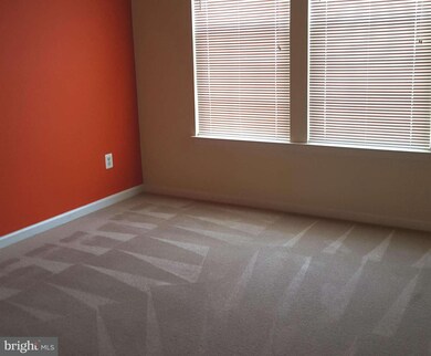 2561 Eastbourne Dr unit 266, Woodbridge, VA 22191 - photo 5