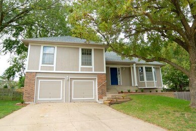 8128 Swarner Dr, Lenexa, KS 66219 - photo 2