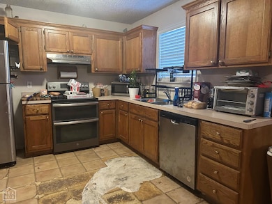 304 SE 2nd St, Bryant, AR 72022 - photo 2