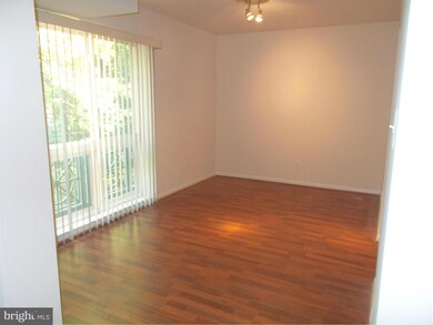 11835 Shire Ct unit 31D, Reston, VA 20191 - photo 5