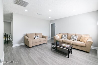 2304 Hugh Edwards Dr, Jacksonville, FL 32210 - photo 5