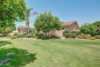 Close community but huge lots separate