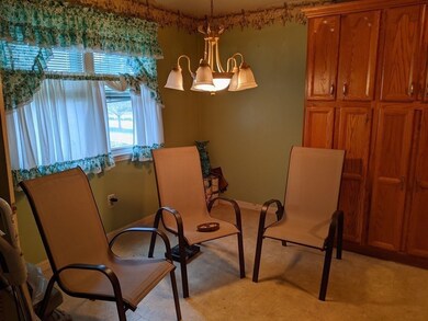 64 Tennis Plaza Rd unit 5, Dracut, MA 01826 - photo 7