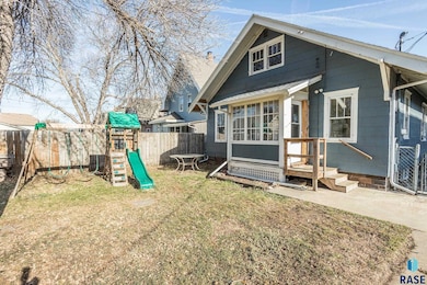 317 N Franklin Ave, Sioux Falls, SD 57103 - photo 5