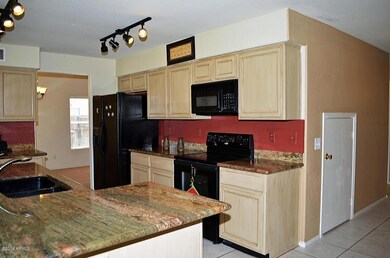 2651 S Augustine unit 6, Mesa, AZ 85209 - photo 3